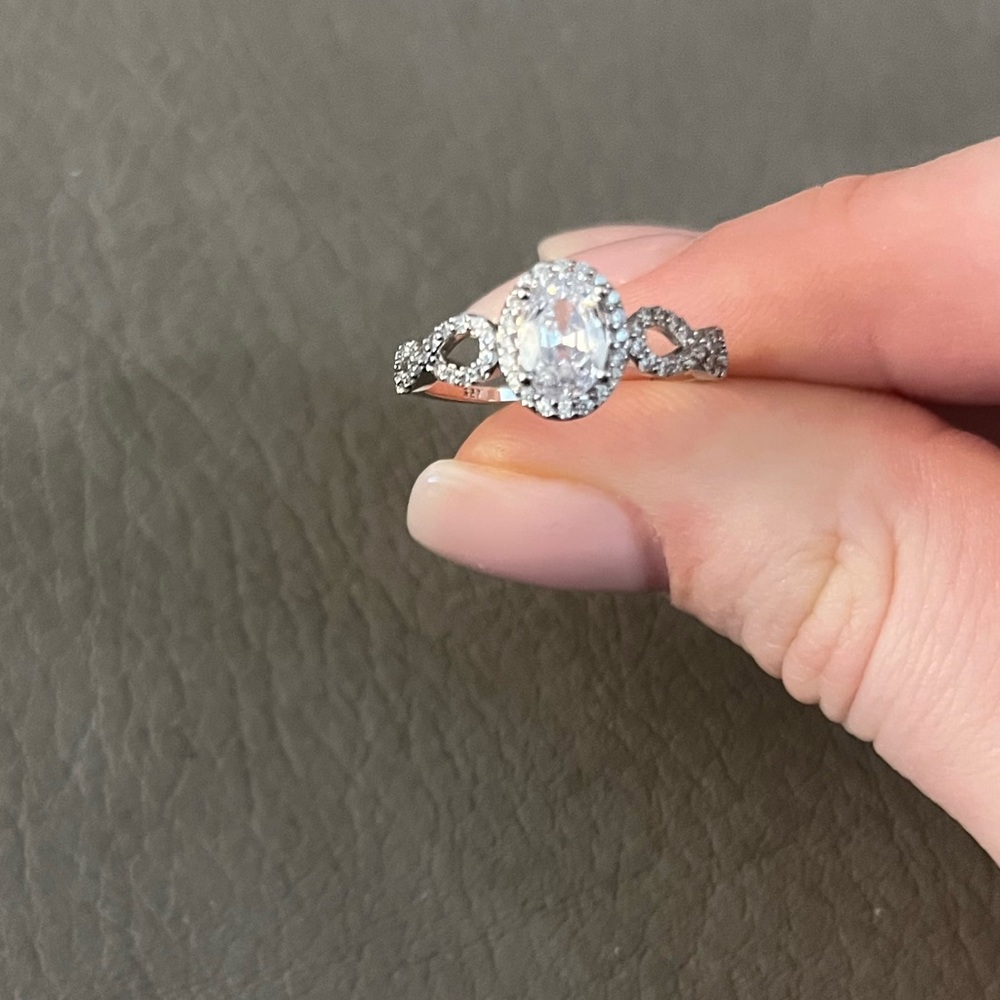 Charmed Aroma | Size 7 Ring